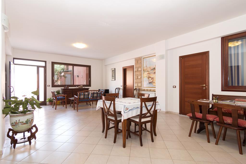 La Rosa Del Deserto Bed & Breakfast Scicli Exterior foto